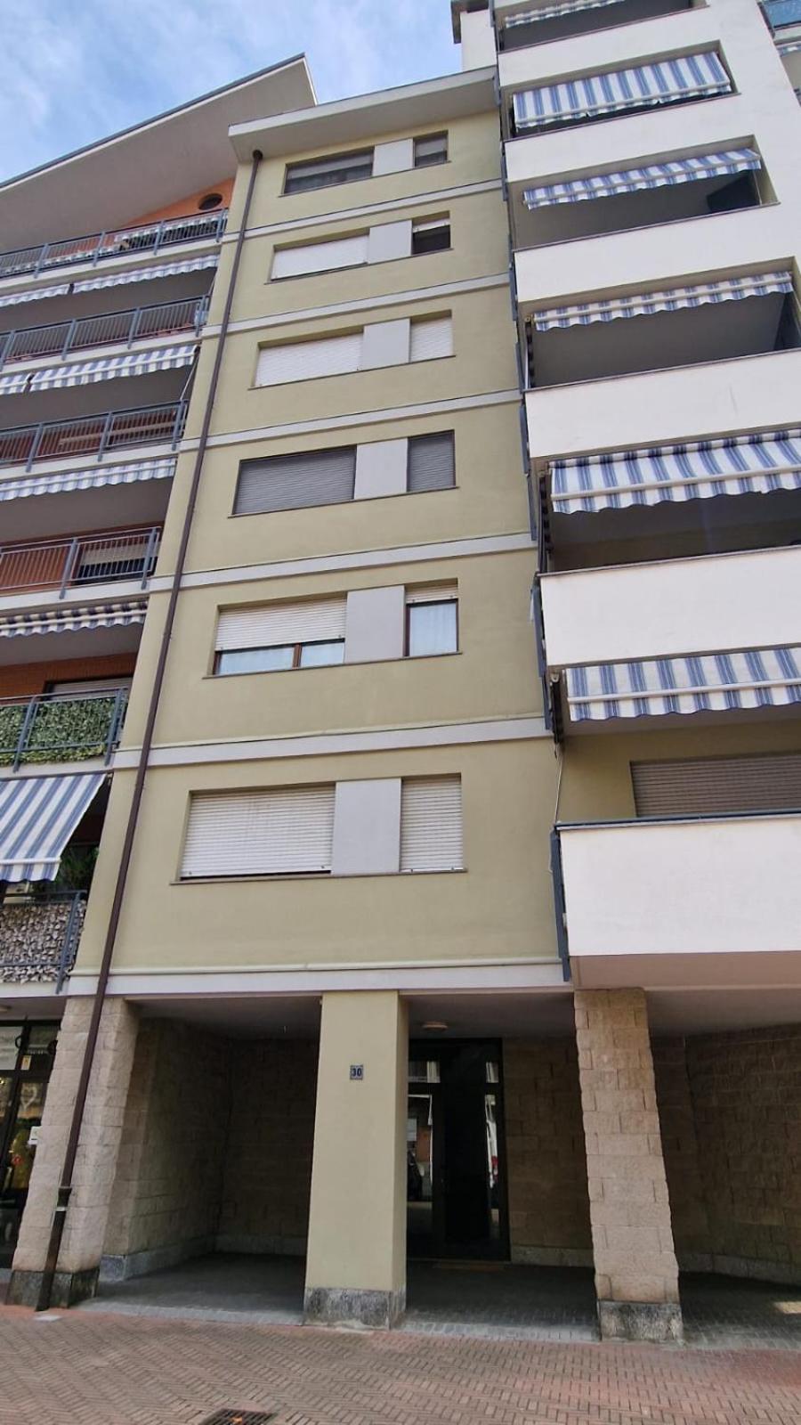 Myhouse Inn Fermata Paradiso - Affitti Brevi Italia كولّينيو المظهر الخارجي الصورة